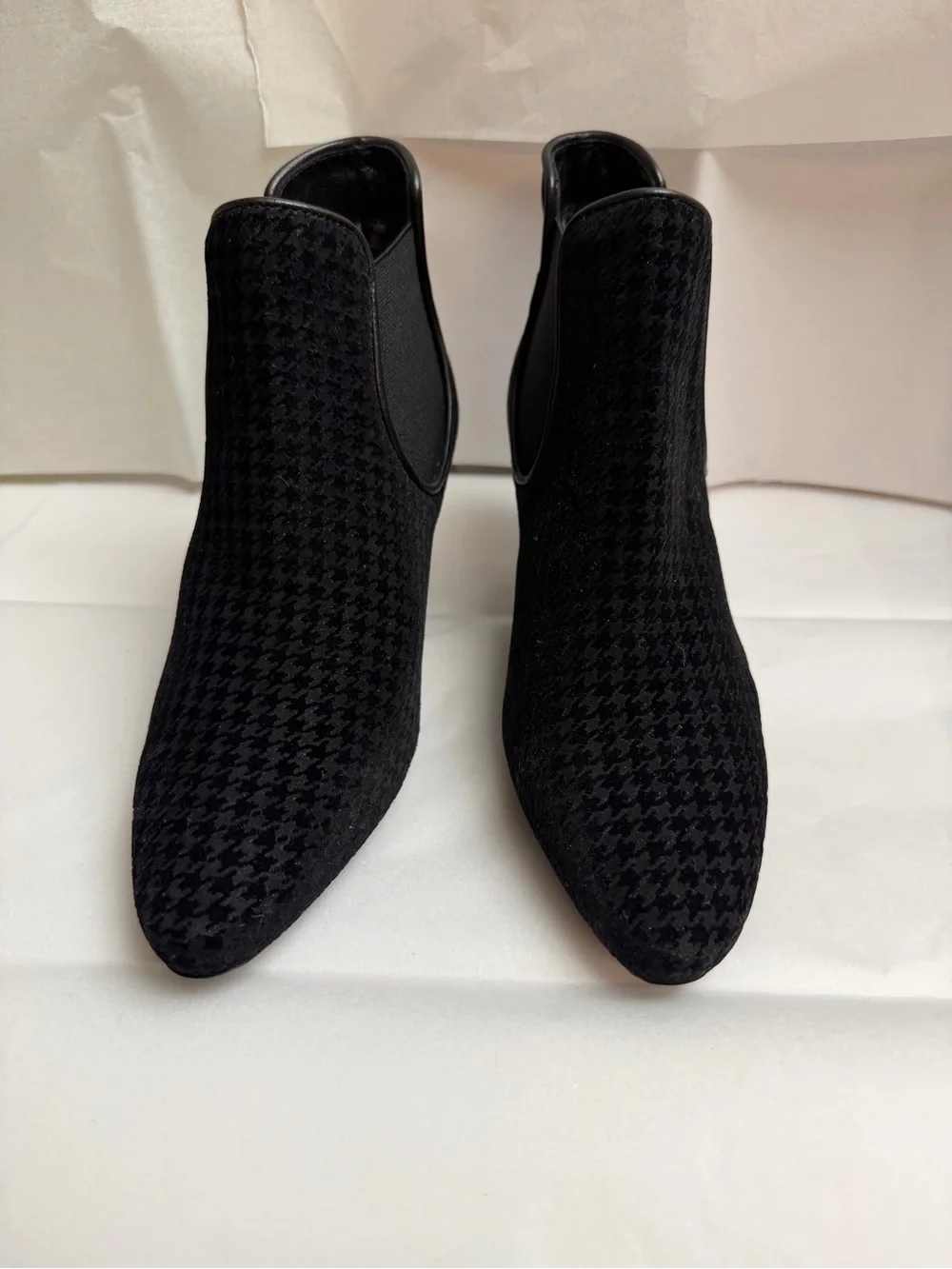 Aquatalia Black Houndstooth Chelsea Chukka Boots